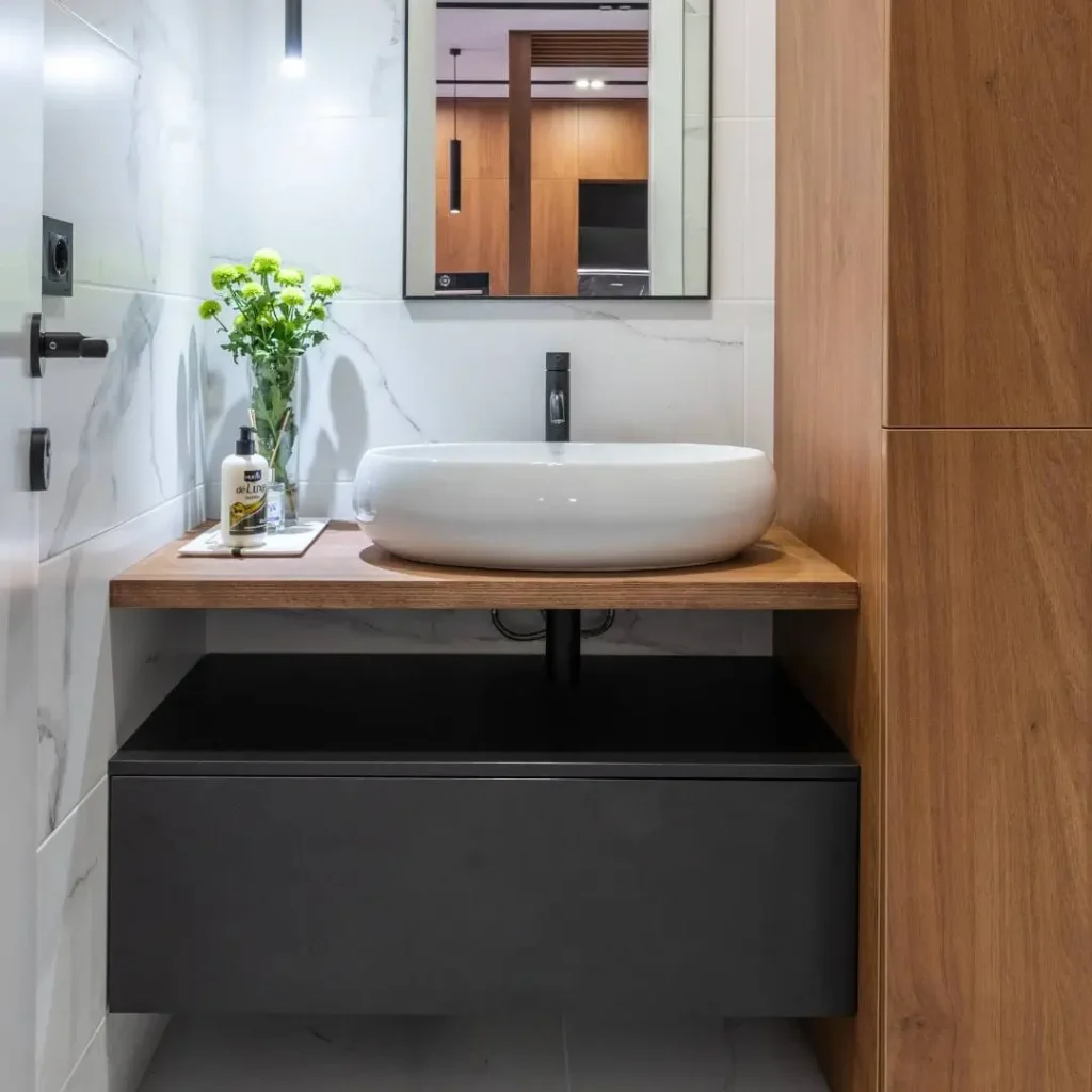 Efficient renovation team delivering fast, high-quality Contemporary Bathrooms results at Bathroom Renovations West Auckland.